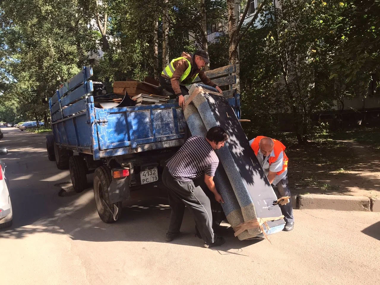 Профессиональный вывоз крупногабаритного мусора в Каменске-Уральском в октябре