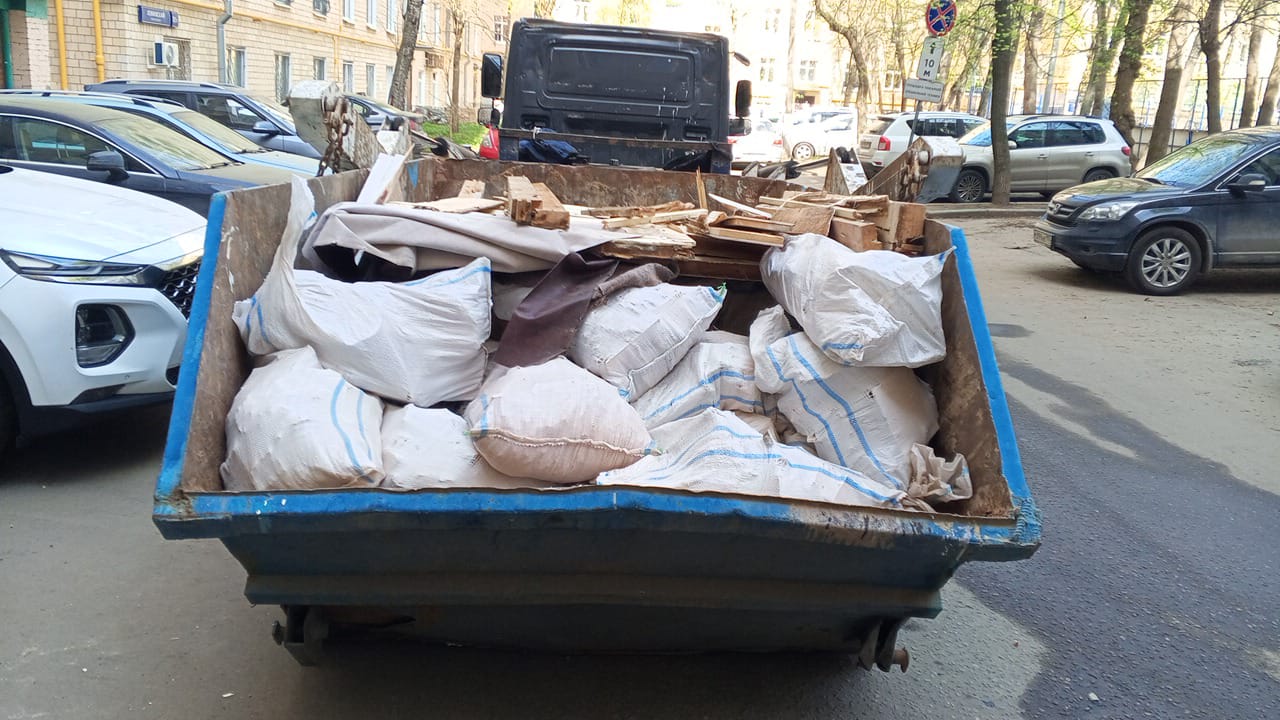 Вывоз мусора из магазина в Каменске-Уральском в октябре