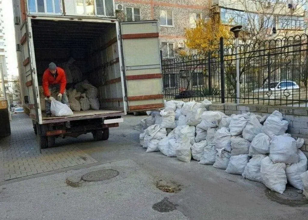 Вывоз мусора после переезда в Каменске-Уральском в октябре