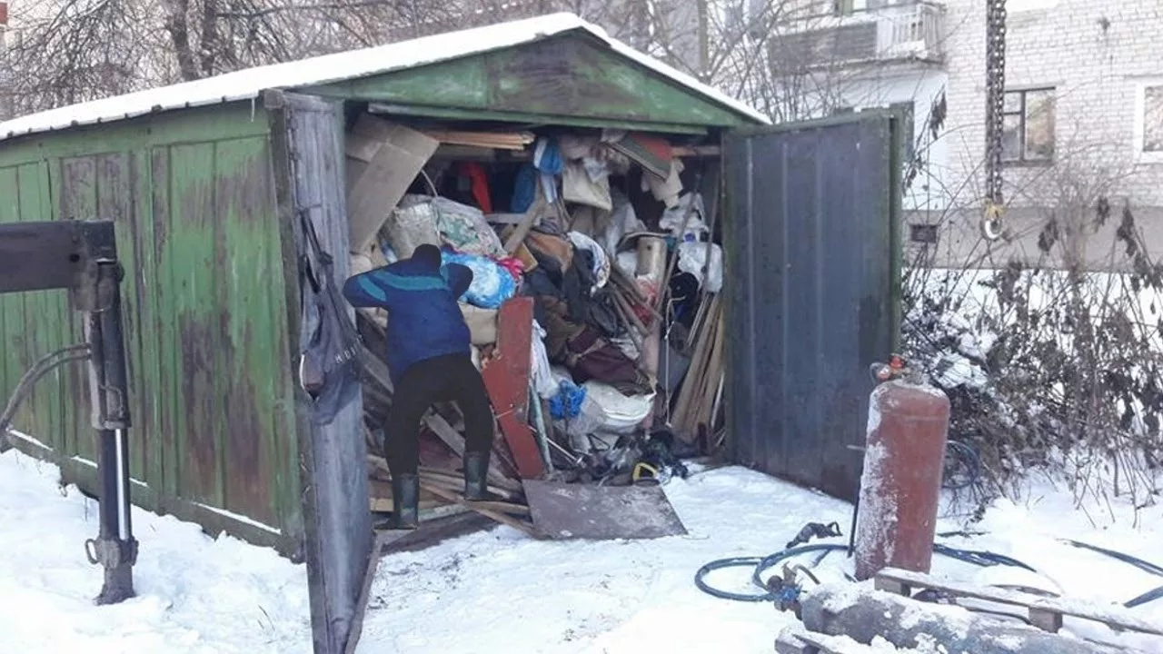 Вывоз мусора из гаража с гарантией чистоты в Каменске-Уральском в октябре
