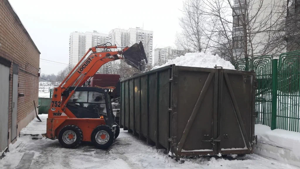 Вывоз снега контейнерами в Каменске-Уральском — цена от 3404 руб., заказать контейнер для снега в ПроМусор